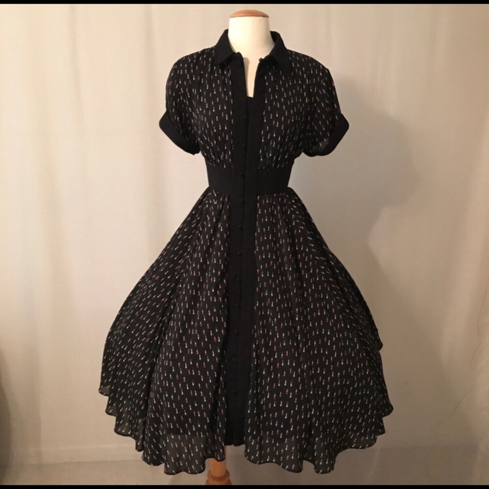 Vintage-Inspired 💄 Print Fit & Flare